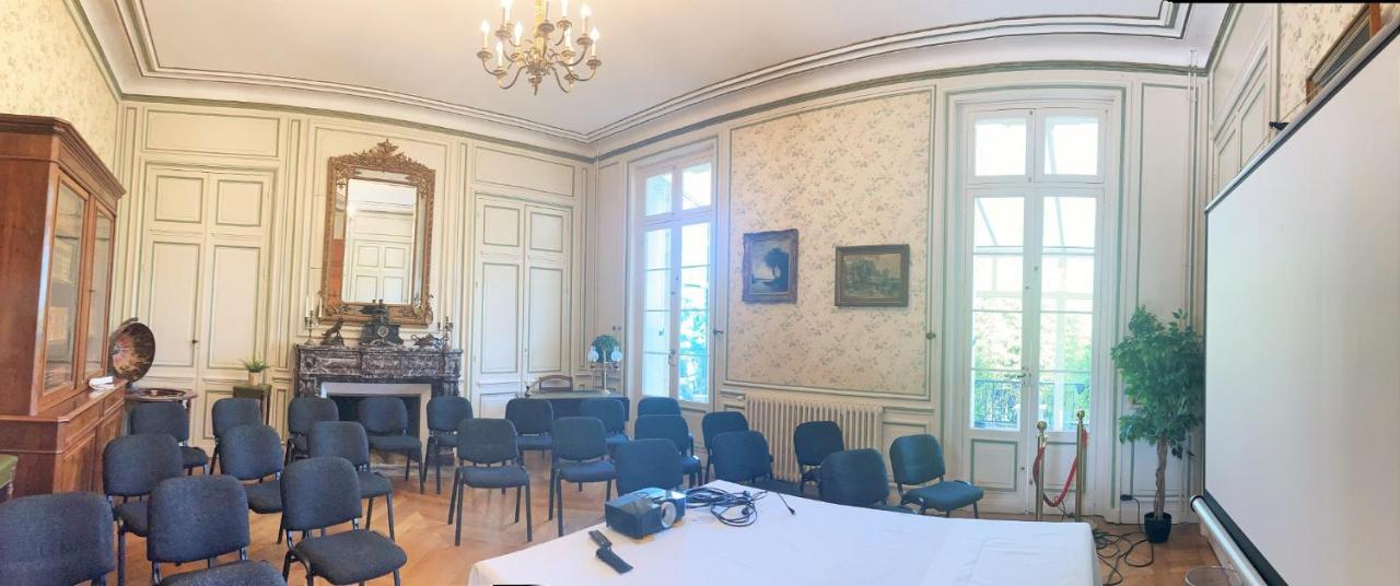 Chateau Marith - Etablissement Climatise Avec Piscine Hotel Clairac  Buitenkant foto